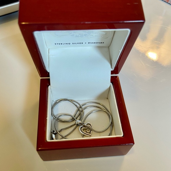 Heart Pendant Necklace and Box - Picture 8 of 10